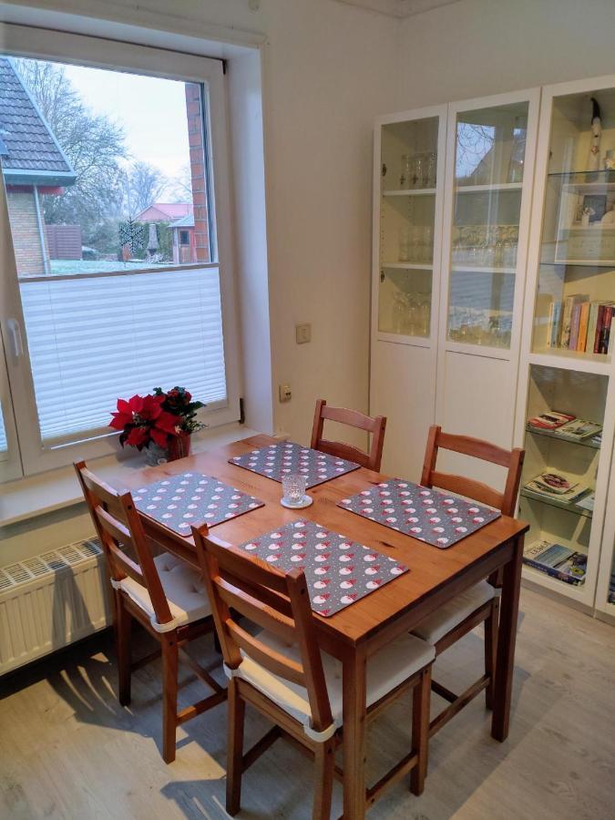 Ferienwohnung Elbe Diek Stelle Bagian luar foto
