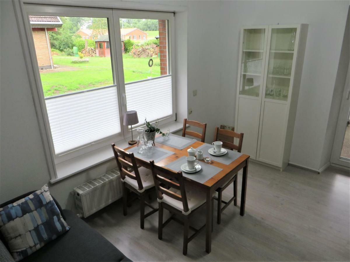 Ferienwohnung Elbe Diek Stelle Bagian luar foto